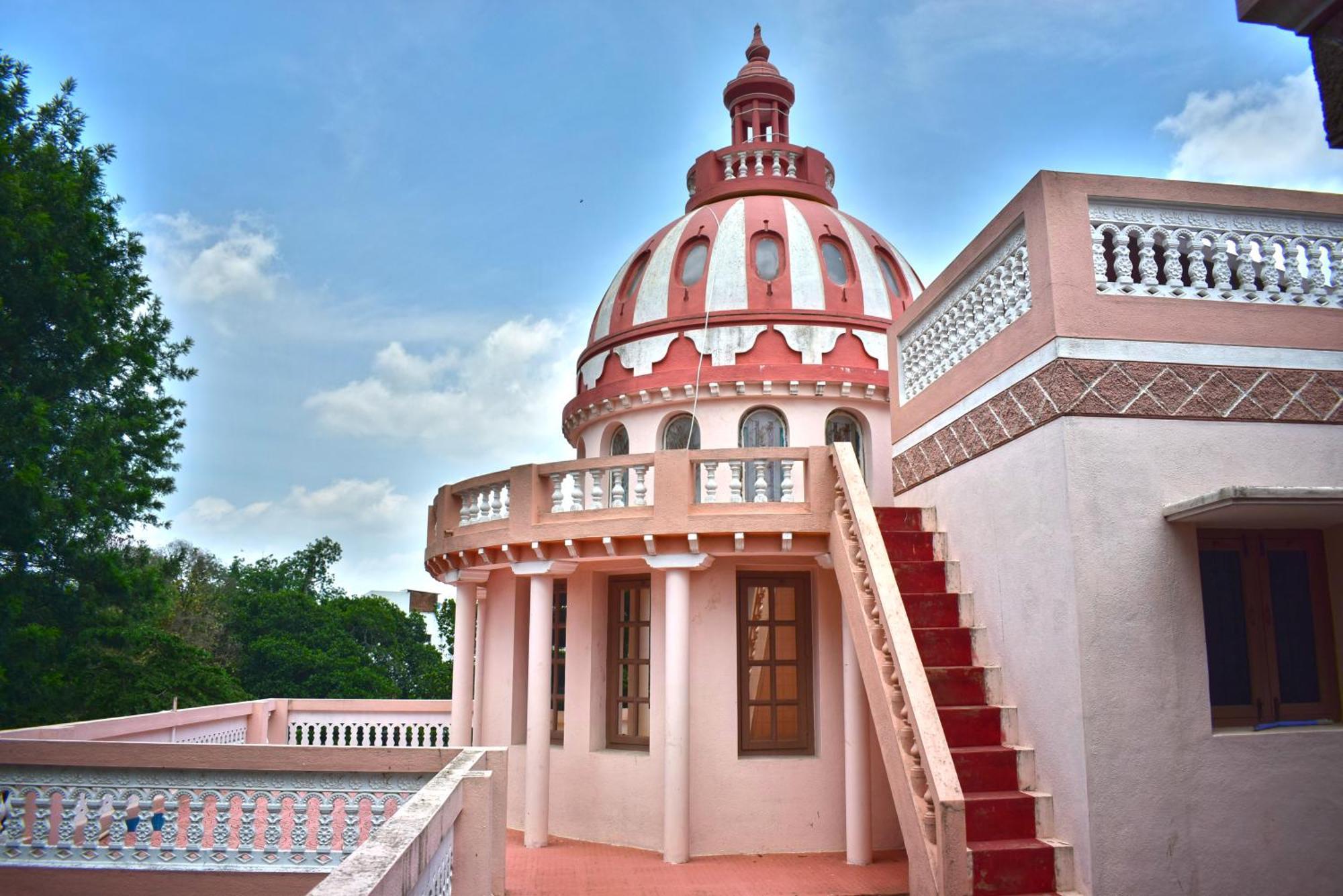Jains Royal Palace Resorts Yelagiri Exterior photo