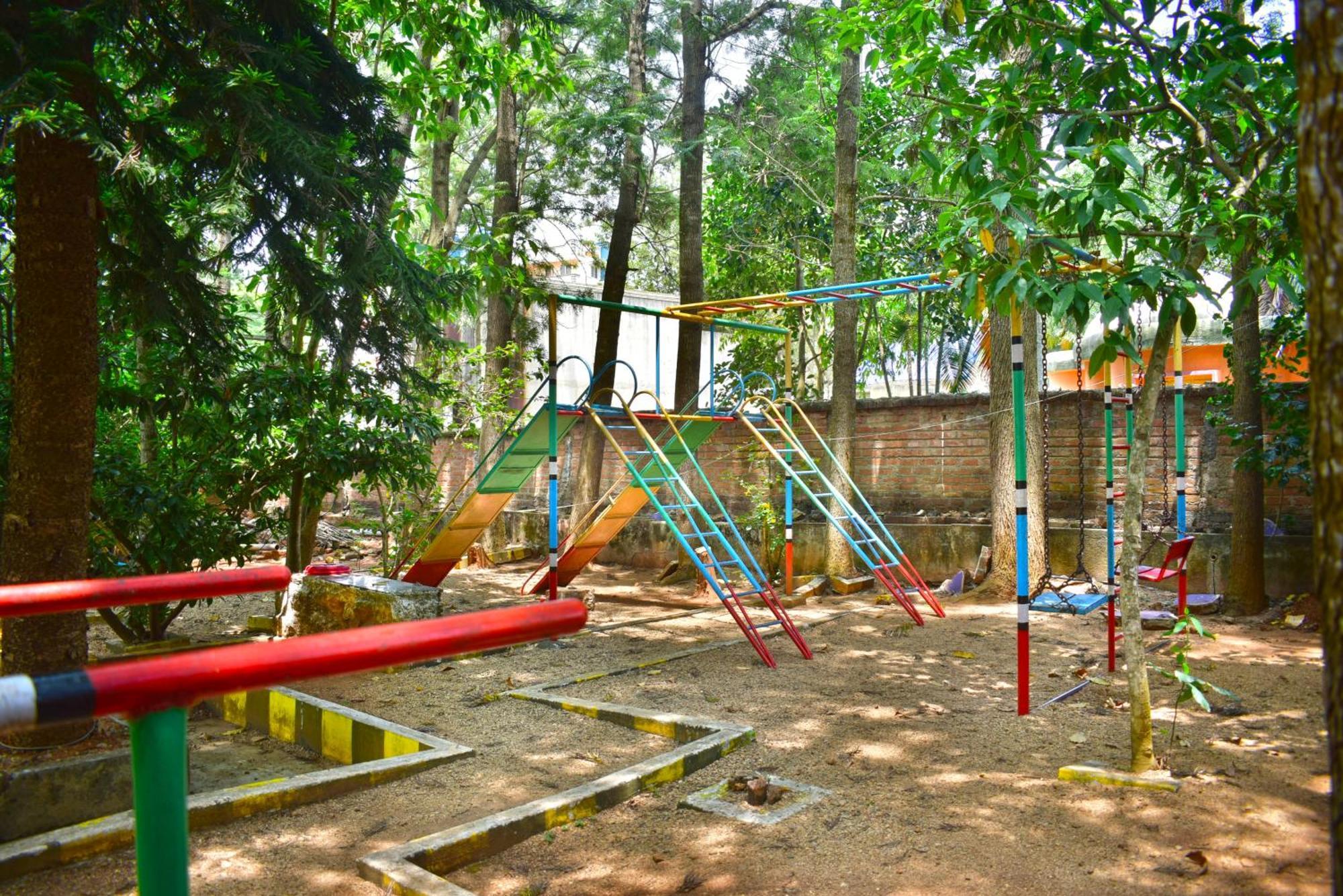 Jains Royal Palace Resorts Yelagiri Exterior photo